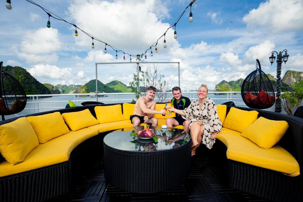 فندق Halong Dragon Bay Cruise ها لونغ المظهر الخارجي الصورة