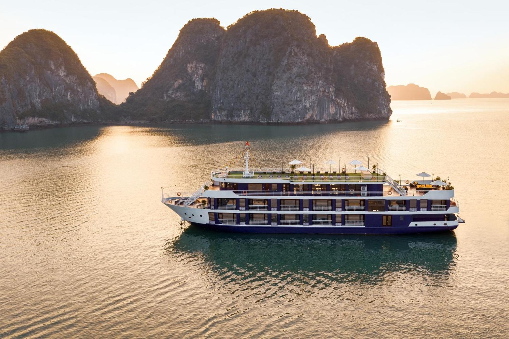 فندق Halong Dragon Bay Cruise ها لونغ المظهر الخارجي الصورة
