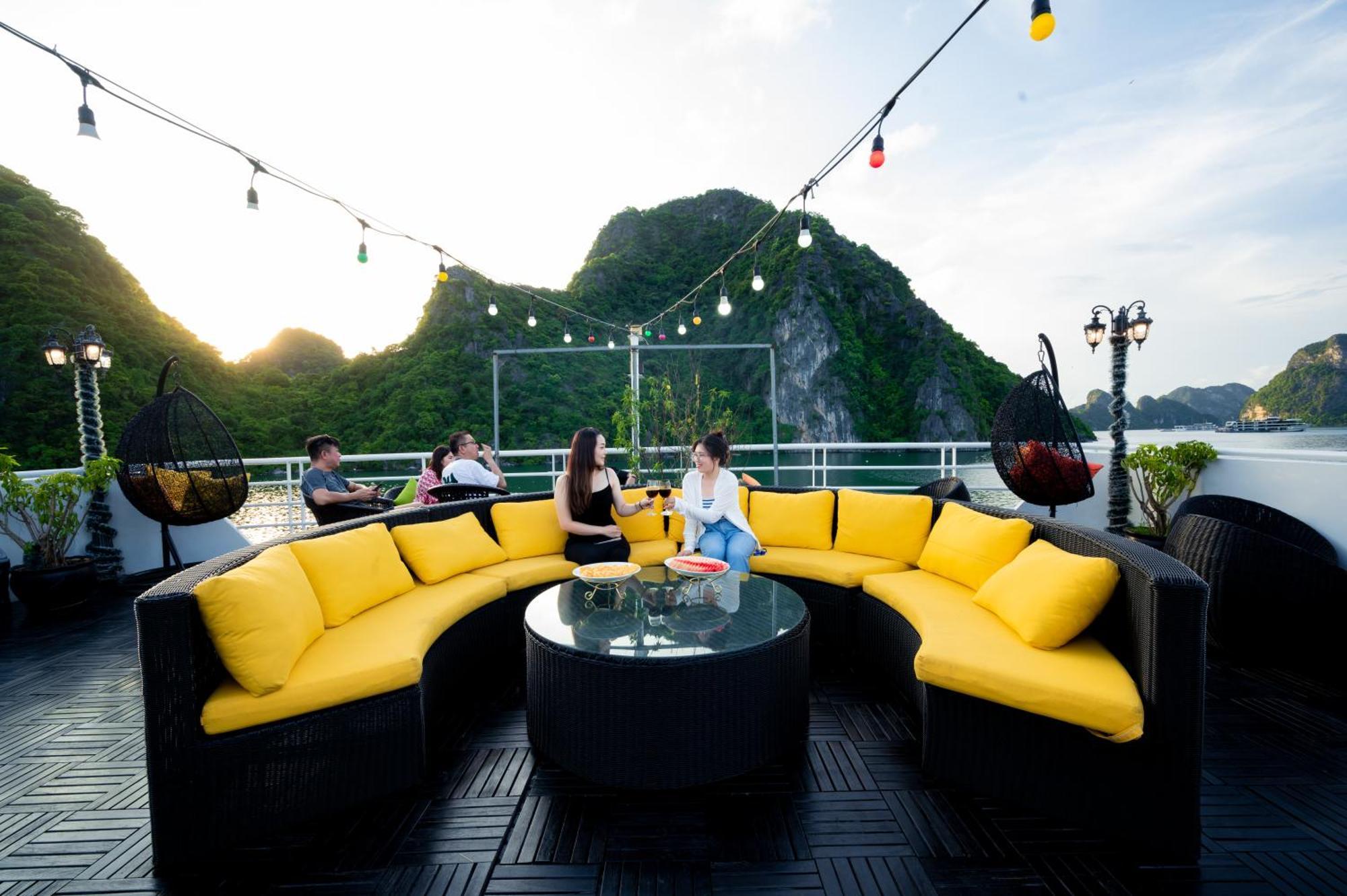 فندق Halong Dragon Bay Cruise ها لونغ المظهر الخارجي الصورة